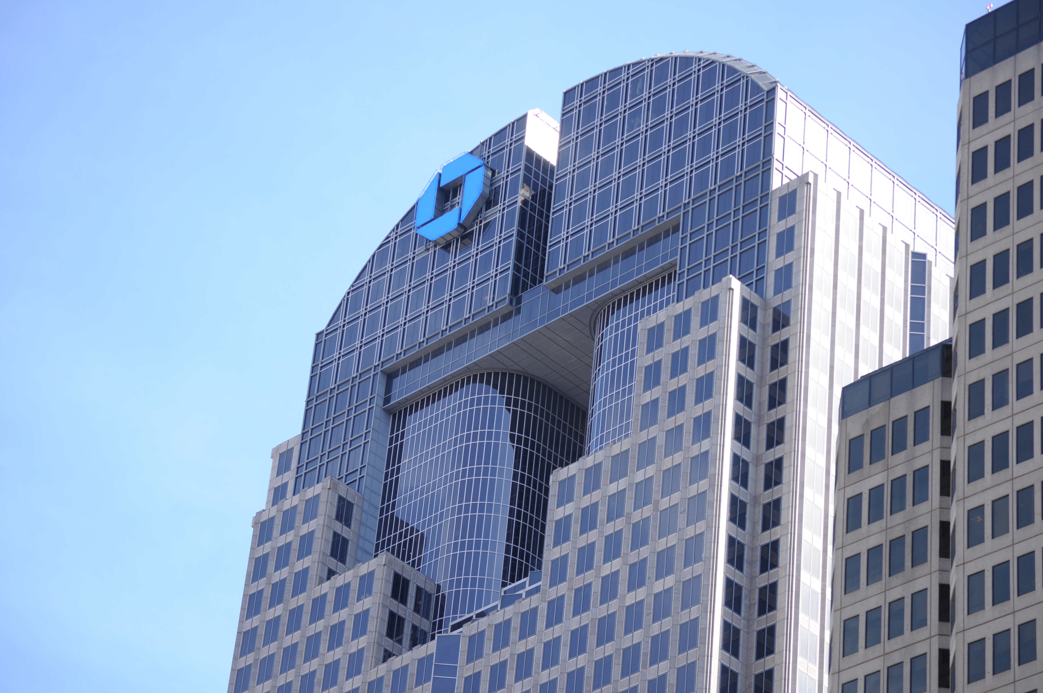 Top_of_JPMorgan_Chase_Tower